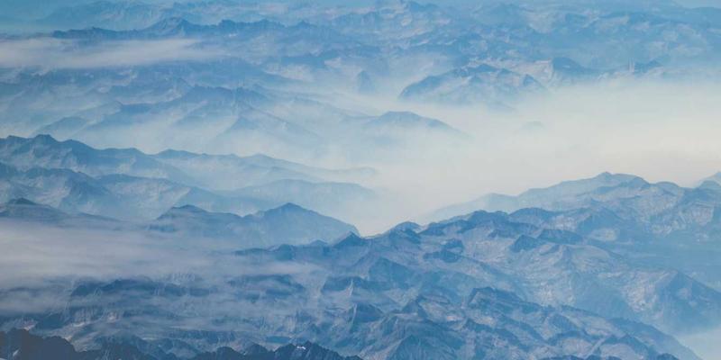 大唐屋中的织物纹样：联珠纹与宝相花纹的盛行及其文化创意启示